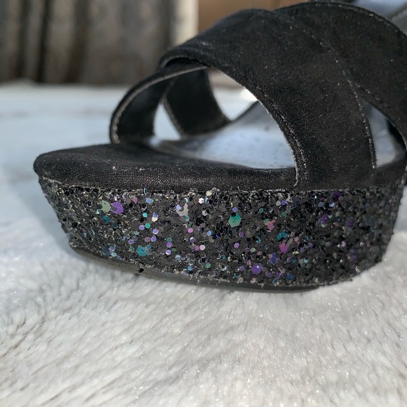 Black sparkly open toed heels. Sz 8.5 - Picture 4 of 11